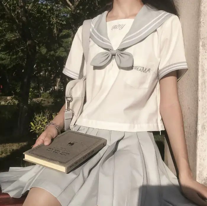 从路人角色开始的探索英雄谭